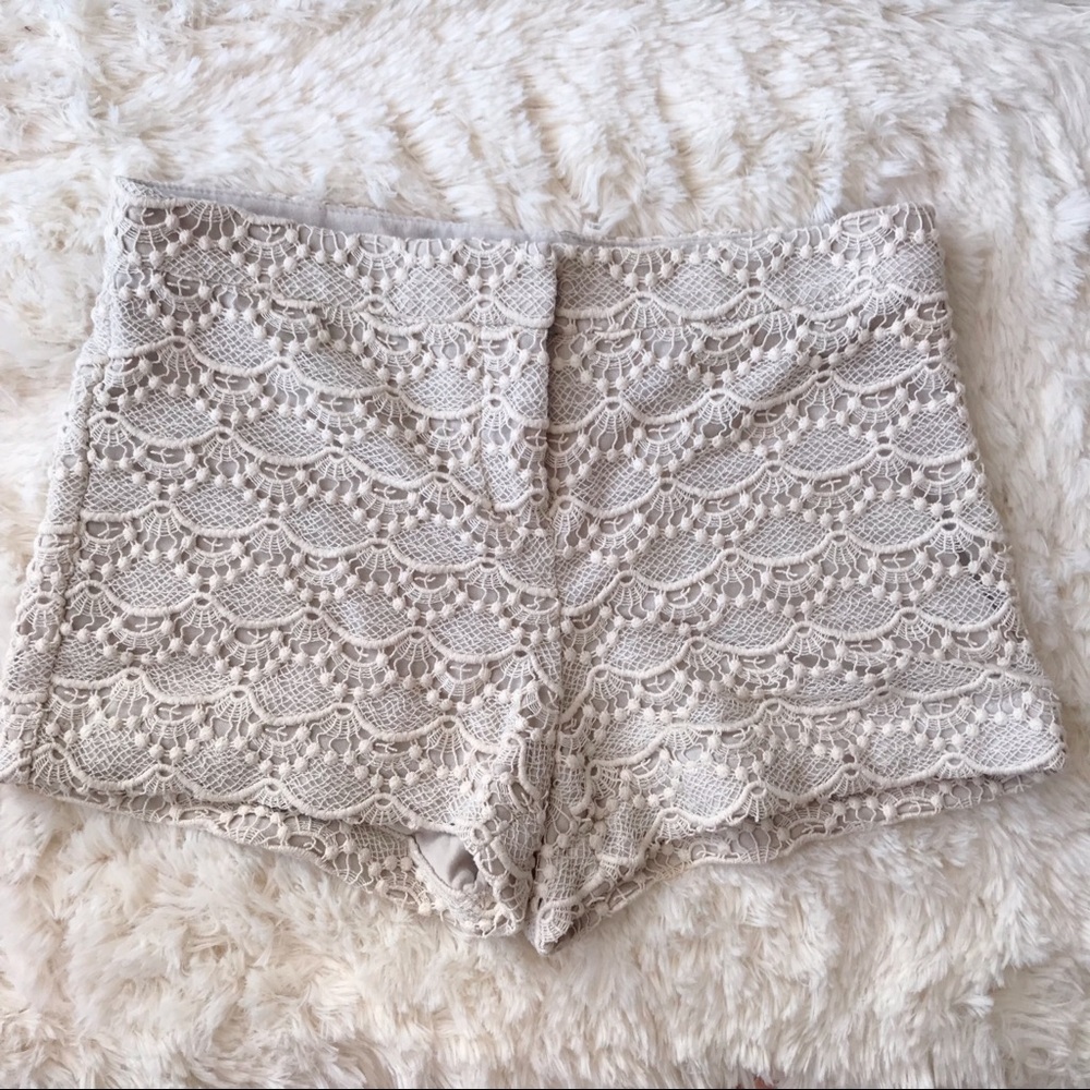 NWT Express Lace Crochet Shorts 0